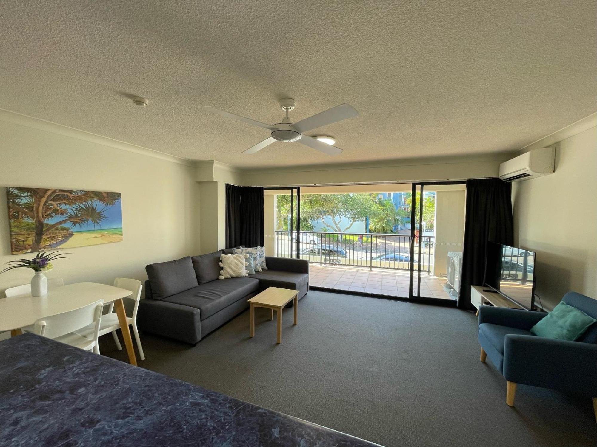 Belaire Place Motel Apartments Caloundra Buitenkant foto