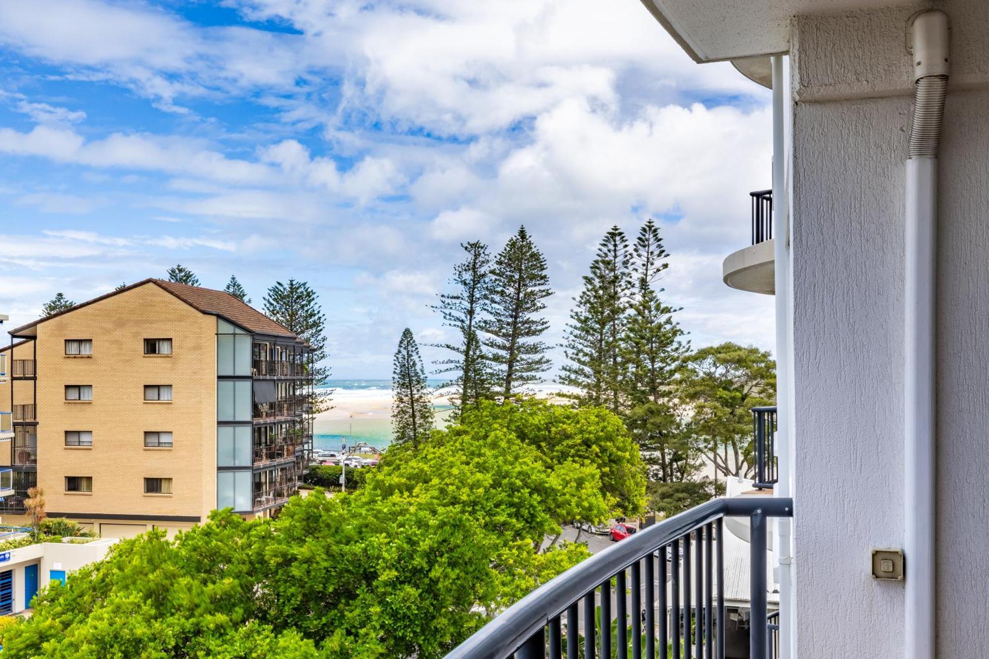 Belaire Place Motel Apartments Caloundra Buitenkant foto