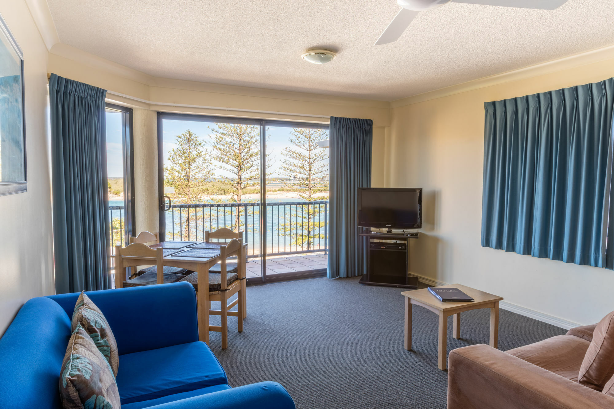 Belaire Place Motel Apartments Caloundra Buitenkant foto